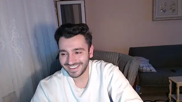 Snapshot of handsomeee04 chatting on 11-24-25, 11:04 handsomeee04 online show from 11-24-25, 11:04