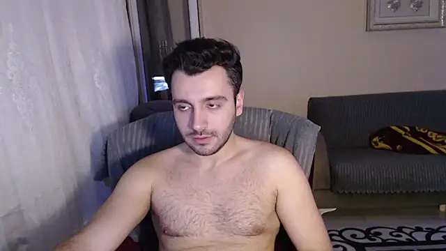 Snapshot of handsomeee04 chatting on 11-28-25, 02:58 handsomeee04 online show from 11-28-25, 02:58