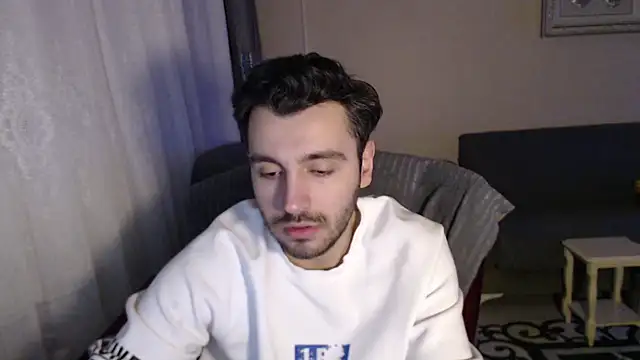 Snapshot of handsomeee04 chatting on 12-03-25, 09:57 handsomeee04 online show from 12-03-25, 09:57