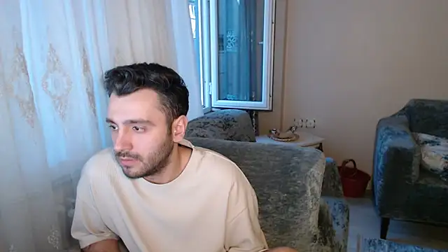 handsomeee04 online show from 05-15-26, 11:56
