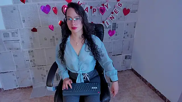 emmaTorres1 online show from 02-15-25, 04:56