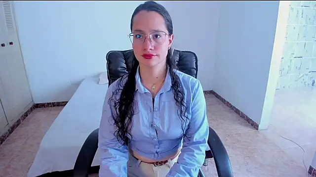 emmaTorres1 online show from 02-17-25, 02:26