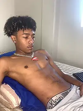 Boy cock18 online show from 01-04-25, 10:13