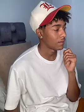 Boy cock18 online show from 02-17-25, 06:31