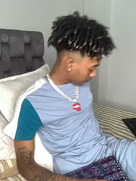 Boy cock18 online show from 02-26-25, 01:32