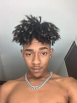 Boy cock18 online show from 02-26-25, 09:37