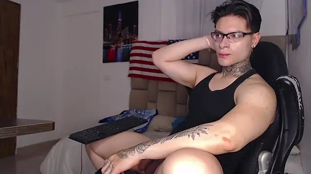 DennisWalkerr online show from 01-31-25, 03:30