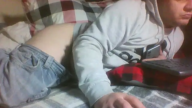 Snapshot of party51502 chatting on 01-17-25, 05:30 party51502 online show from 01-17-25, 05:30