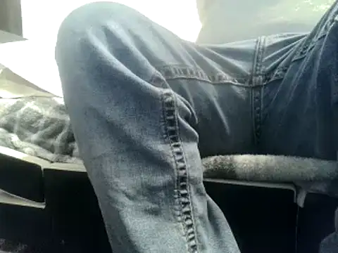 Snapshot of party51502 chatting on 02-15-25, 09:48 party51502 online show from 02-15-25, 09:48