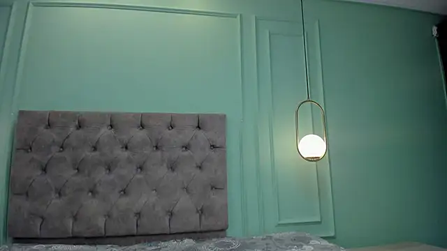 Abril jones10 online show from 01-22-25, 04:44