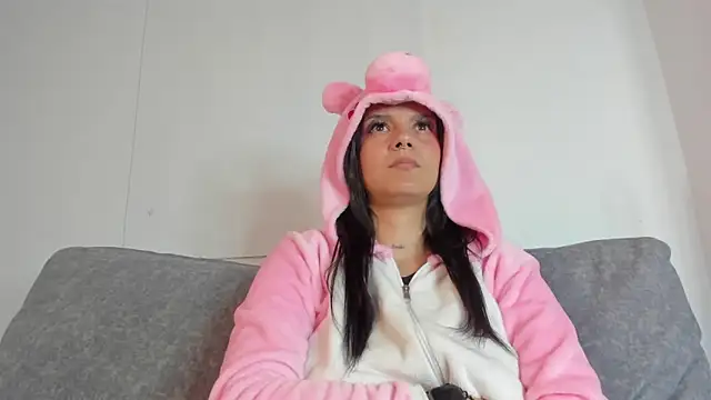 Abril jones10 online show from 02-20-25, 10:05