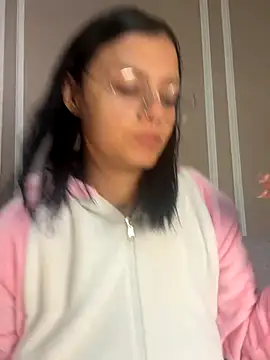 Snapshot of Abril_jones10 chatting on 12-05-25, 04:21 Abril jones10 online show from 12-05-25, 04:21