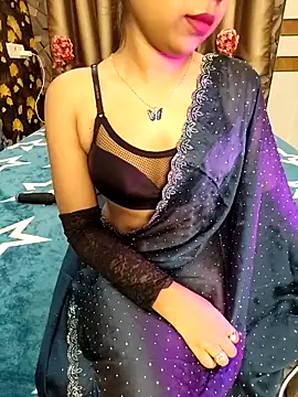 Little  Lia online show from 02-20-25, 08:36