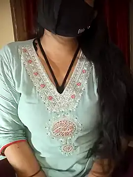 Snapshot of Soniya_444 chatting on 01-21-25, 06:45 Soniya 444 online show from 01-21-25, 06:45