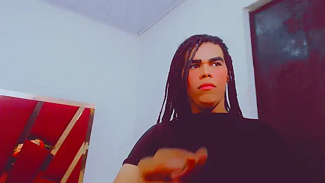 Snapshot of fox_naughty_violet chatting on 10-16-25, 04:35 fox naughty violet online show from 10-16-25, 04:35