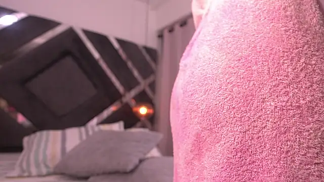 Snapshot of sam_lewins chatting on 10-30-25, 07:14 sam lewins online show from 10-30-25, 07:14