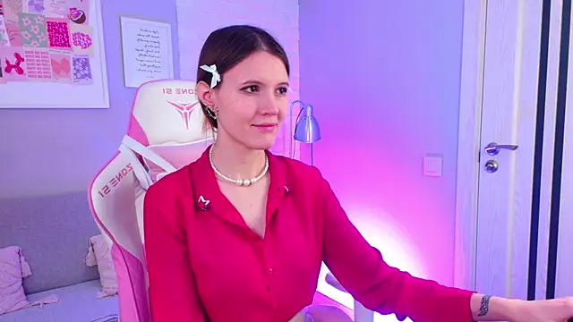 NellieLoyns online show from 02-23-25, 04:13