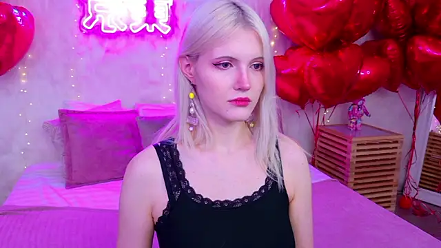 NellieLoyns online show from 02-06-26, 05:05