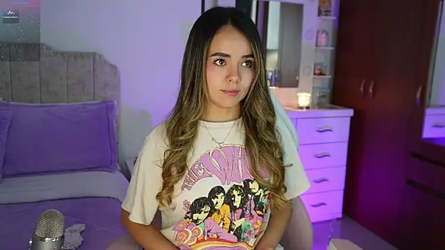 Hannah-Rose online show from 04-01-26, 01:50