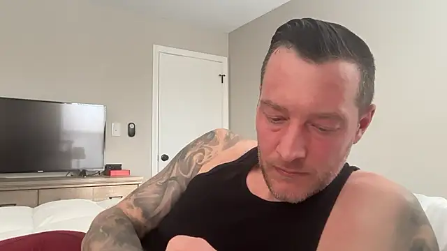 Snapshot of moon-boy chatting on 02-25-25, 08:30 moon-boy online show from 02-25-25, 08:30