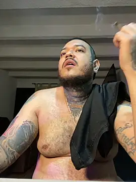 Snapshot of El_Titan1998 chatting on 09-14-25, 10:58 El Titan1998 online show from 09-14-25, 10:58