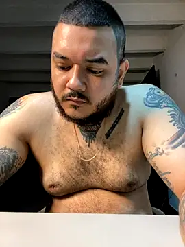 Snapshot of El_Titan1998 chatting on 09-27-25, 10:53 El Titan1998 online show from 09-27-25, 10:53