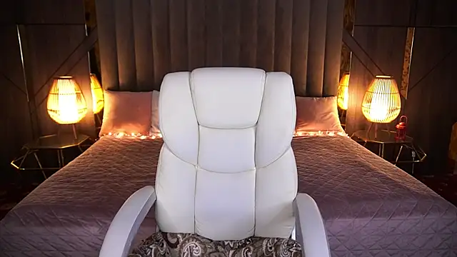 AfinaLin online show from 02-27-25, 07:44