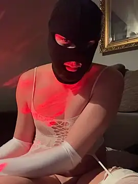 DiamondZar77038 online show from 01-11-25, 05:40