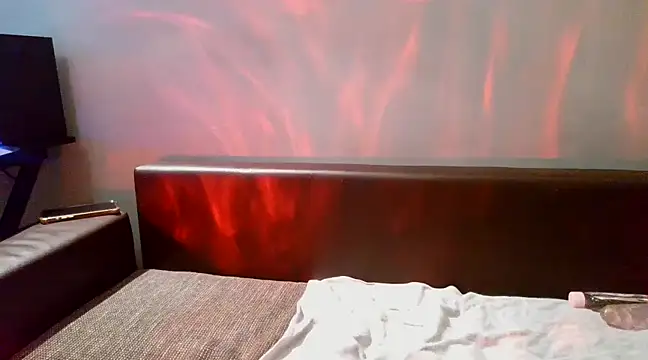 DiamondZar77038 online show from 03-04-25, 06:29