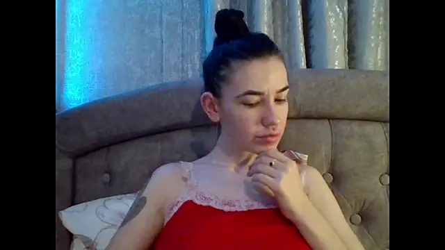 Snapshot of Diamond_Danaa chatting on 03-10-26, 11:43 Diamond Danaa online show from 03-10-26, 11:43