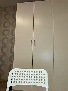 Snapshot of Cuteroxyfoxy chatting on 11-16-25, 02:44 Cuteroxyfoxy online show from 11-16-25, 02:44