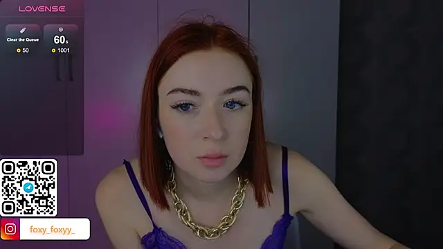 Snapshot of Cuteroxyfoxy chatting on 02-09-26, 09:13 Cuteroxyfoxy online show from 02-09-26, 09:13