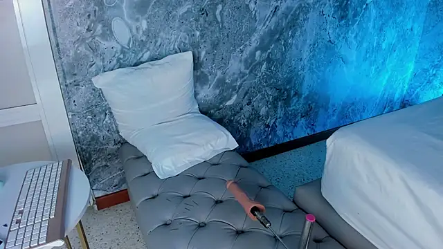 LucyLovelyy online show from 03-15-25, 09:16