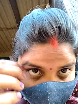 Snapshot of sweet_suman chatting on 03-22-25, 11:42 sweet suman online show from 03-22-25, 11:42