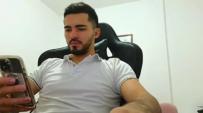 Massimoo 07 online show from 12-21-24, 09:15