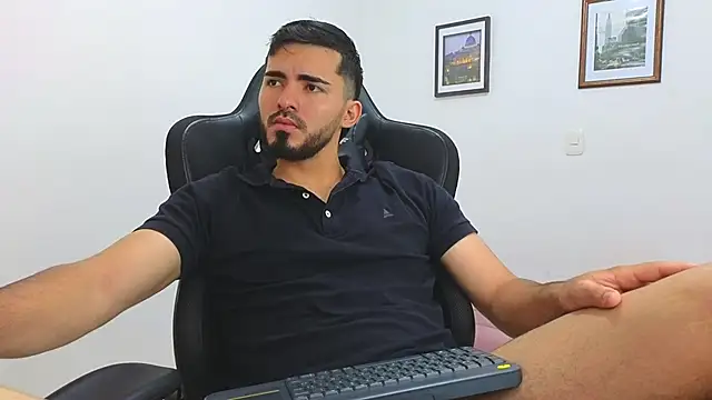 Massimoo 07 online show from 02-15-25, 07:39