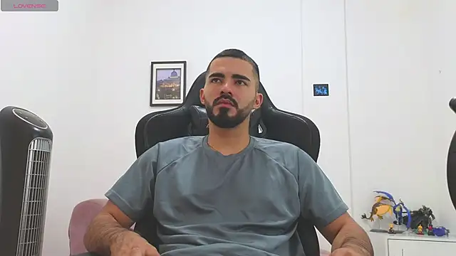 Massimoo 07 online show from 06-18-26, 06:34