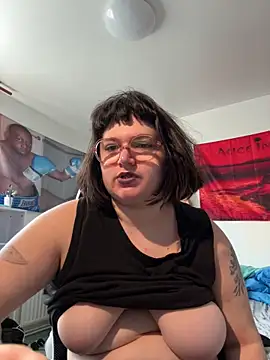 Snapshot of _dwhorekin_ chatting on 09-14-25, 08:35  dwhorekin  online show from 09-14-25, 08:35