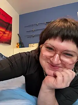 Snapshot of _dwhorekin_ chatting on 10-20-25, 02:50  dwhorekin  online show from 10-20-25, 02:50