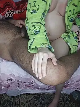 Snapshot of Qaisxone chatting on 03-08-26, 02:04 Qaisxone online show from 03-08-26, 02:04