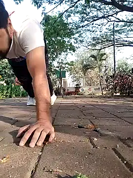 hot punekar online show from 02-25-25, 02:58