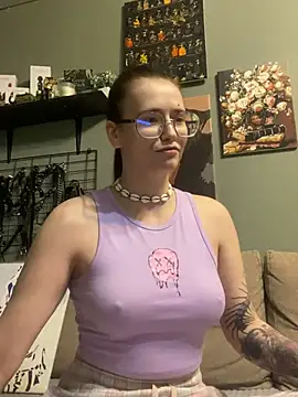 Snapshot of Sabrina_shells chatting on 03-06-25, 05:00 Sabrina shells online show from 03-06-25, 05:00