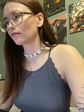 Snapshot of Sabrina_shells chatting on 03-14-25, 04:40 Sabrina shells online show from 03-14-25, 04:40