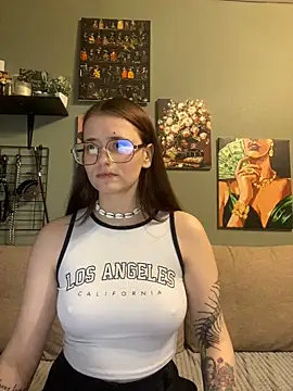 Snapshot of Sabrina_shells chatting on 03-16-25, 04:34 Sabrina shells online show from 03-16-25, 04:34