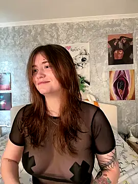 Snapshot of Sabrina_shells chatting on 10-22-25, 10:15 Sabrina shells online show from 10-22-25, 10:15