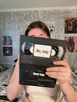 Snapshot of Sabrina_shells chatting on 10-24-25, 10:22 Sabrina shells online show from 10-24-25, 10:22