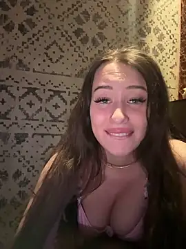 Snapshot of AndreaMood chatting on 02-04-25, 08:56 AndreaMood online show from 02-04-25, 08:56