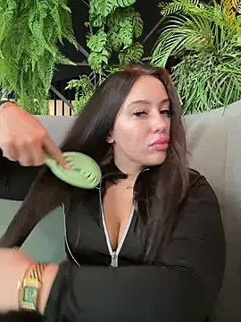 Snapshot of AndreaMood chatting on 03-06-25, 07:14 AndreaMood online show from 03-06-25, 07:14