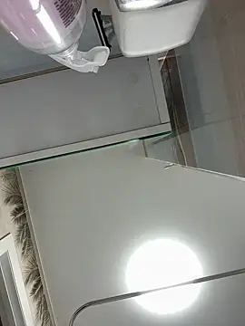 Snapshot of AndreaMood chatting on 09-22-25, 01:07 AndreaMood online show from 09-22-25, 01:07