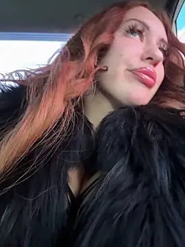 Snapshot of AndreaMood chatting on 10-21-25, 02:56 AndreaMood online show from 10-21-25, 02:56